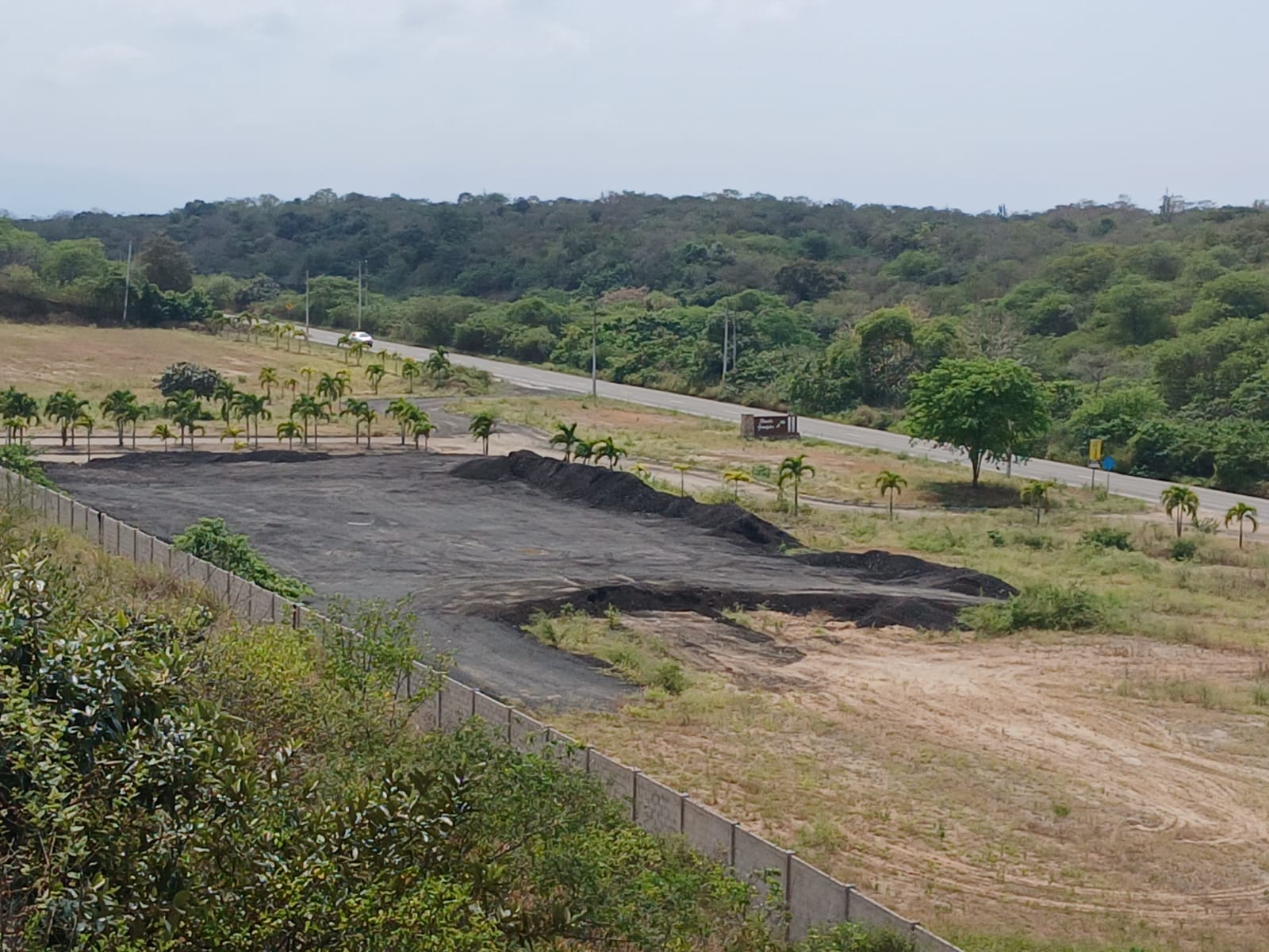 LAS INMOBILIARIAS - Juegan 3 Terrenos Residenciales al Sur de Manta | Actividad #1